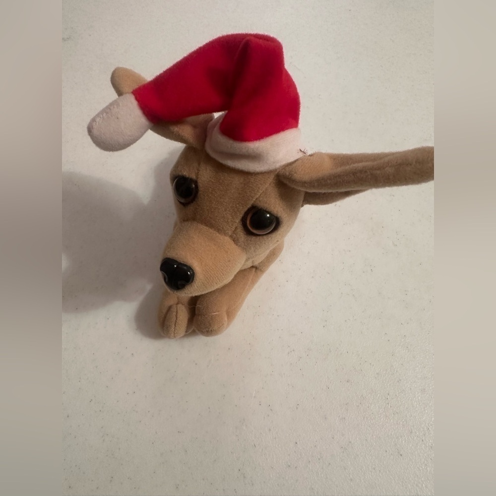 TACO BELL - Talking  Chihuahua - Feliz Navidad - Collector’s 6” L x 4.5”W